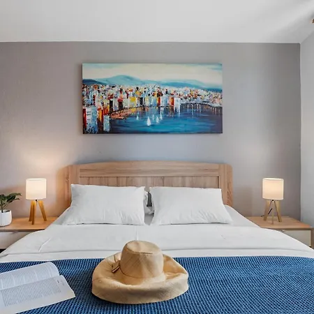Vultana With Heated Pool, 4 Bedrooms, 3.5 Bathrooms, 10 Persons Max *
