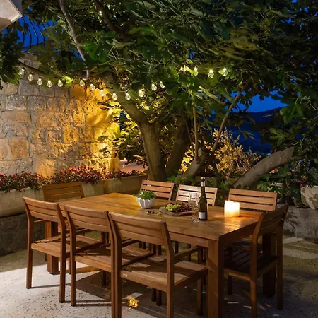 Vultana With Heated Pool, 4 Bedrooms, 3.5 Bathrooms, 10 Persons Max Villa
